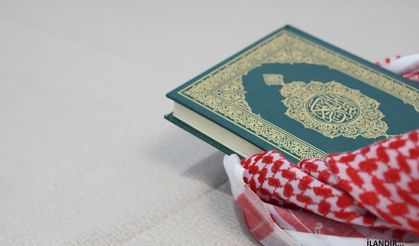 Kadir Suresi Türkçe ve Arapça Okunuşu, Meal ve Tefsiri