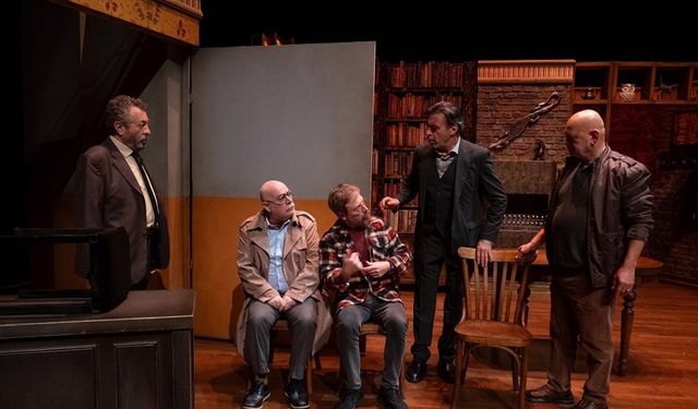 Usta Oyuncular Beylikdüzü Sahnesi’nde