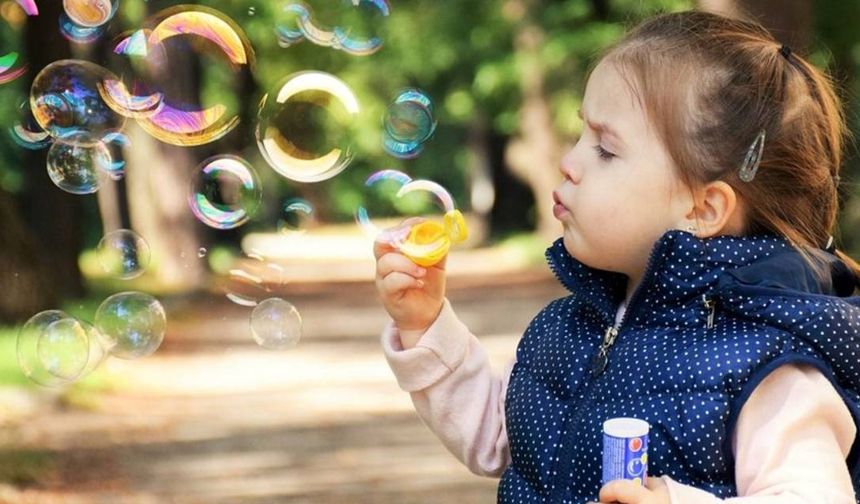 Dünya Kız Çocukları Günü sözleri ve mesajları